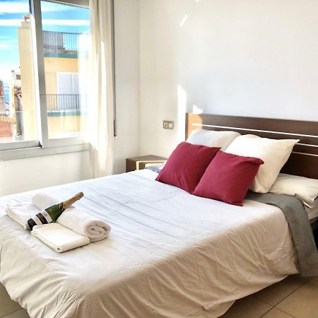 Apartament Familiar Av. Tarragona Roses Esterno foto